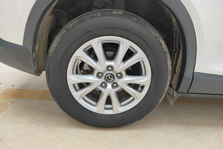Used Mazda CX-4 2018 2.0L Automatic Two-Wheel Drive Blue Sky Dynamic Version China V Standard Right Rear Wheel Hub