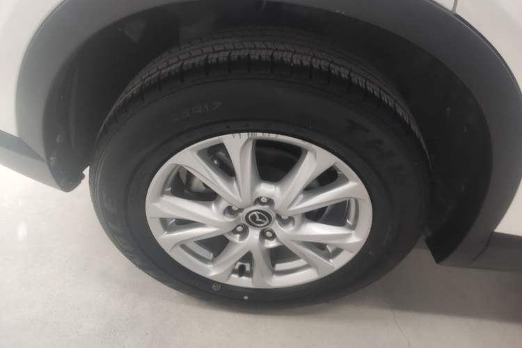 Used Mazda CX-4 2018 2.0L Automatic Two-Wheel Drive Blue Sky Dynamic Version China V Standard Right Rear Wheel Hub