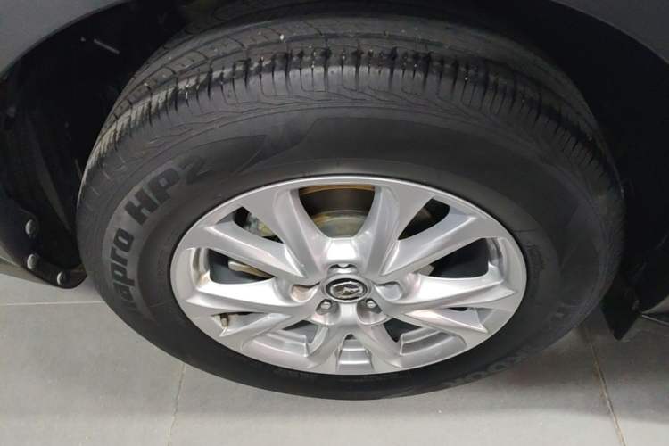 Used Mazda CX-4 2018 2.0L Automatic Two-Wheel Drive Blue Sky Dynamic Version China V Standard Right Rear Wheel Hub
