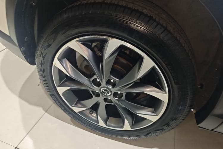 Used Mazda CX-4 2018 2.5L Automatic 4x4 Blue Sky Sport Edition China V Standard Right Rear Wheel Hub