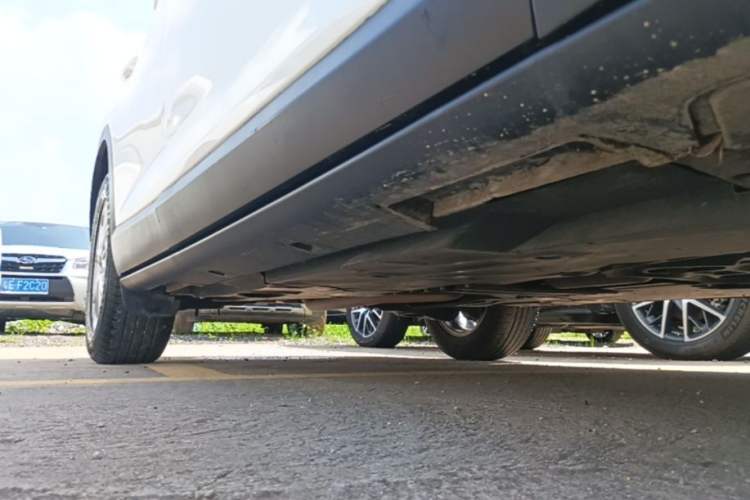 Used Mazda CX-4 2018 2.0L Automatic Two-Wheel Drive Blue Sky Dynamic Version China VI Standard Right Side Sill