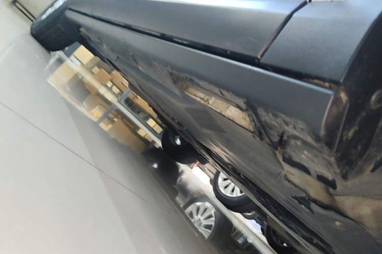 Used Mazda CX-4 2018 2.0L Automatic Two-Wheel Drive Blue Sky Dynamic Version China V Standard Right Side Sill