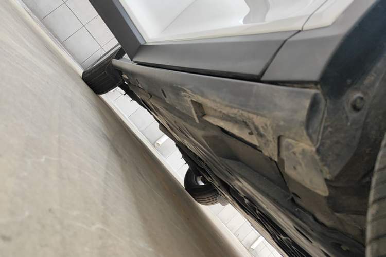 Used Mazda CX-4 2018 2.0L Automatic Two-Wheel Drive Blue Sky Dynamic Version China V Standard Right Side Sill