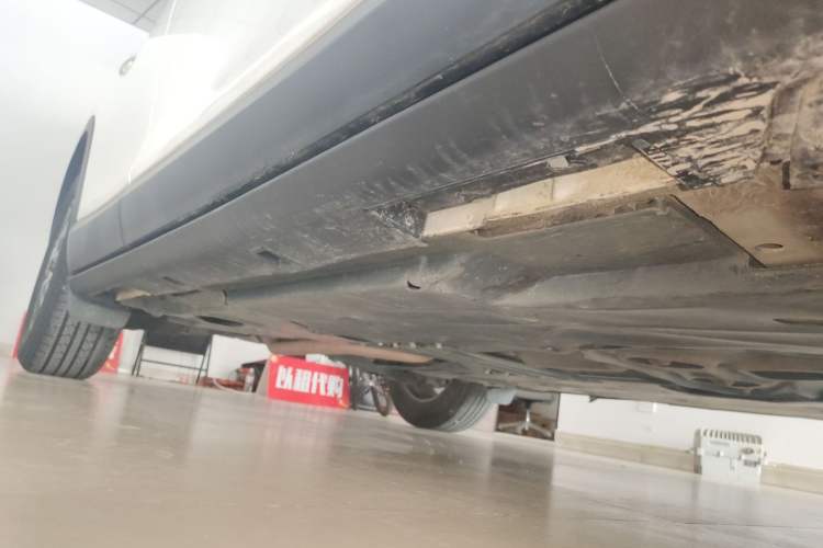 Used Mazda CX-4 2018 2.0L Automatic Two-Wheel Drive Blue Sky Premium Upgrade Version China V Standard Right Side Sill