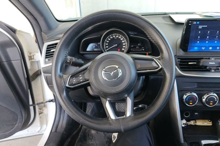 Used Mazda CX-4 2018 2.0L Automatic Two-Wheel Drive Blue Sky Dynamic Version China V Standard Steering Wheel