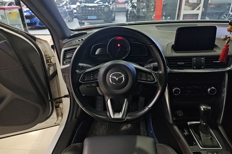 Used Mazda CX-4 2018 2.0L Automatic Two-Wheel Drive Blue Sky Leading Edition China V Standard Steering Wheel