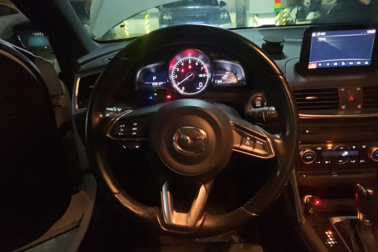 Used Mazda CX-4 2018 2.0L Automatic Two-Wheel Drive Blue Sky Leading Edition China V Standard Steering Wheel