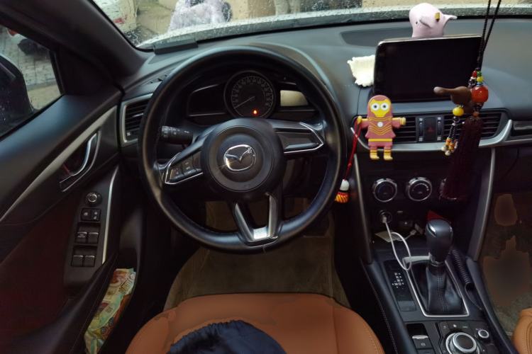 Used Mazda CX-4 2018 2.0L Automatic Two-Wheel Drive Blue Sky Dynamic Version China V Standard Steering Wheel