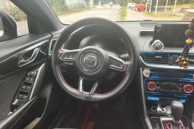 Used Mazda CX-4 2018 2.0L Automatic Two-Wheel Drive Blue Sky Exploration Version China V Standard Steering Wheel