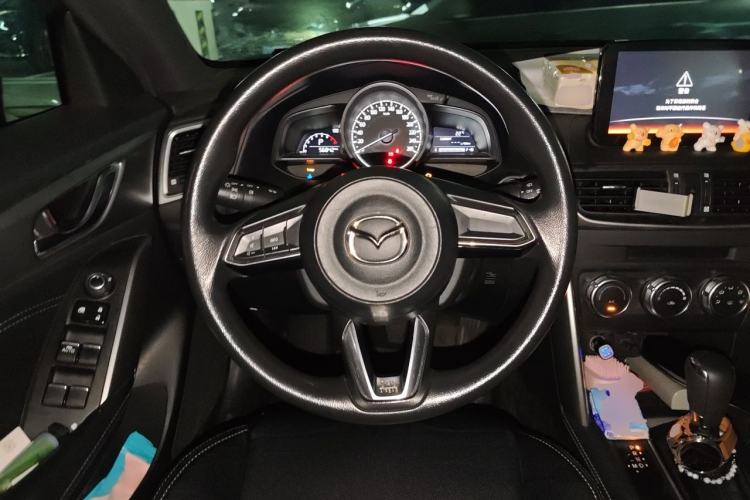 Used Mazda CX-4 2018 2.0L Automatic Two-Wheel Drive Blue Sky Dynamic Version China VI Standard Steering Wheel