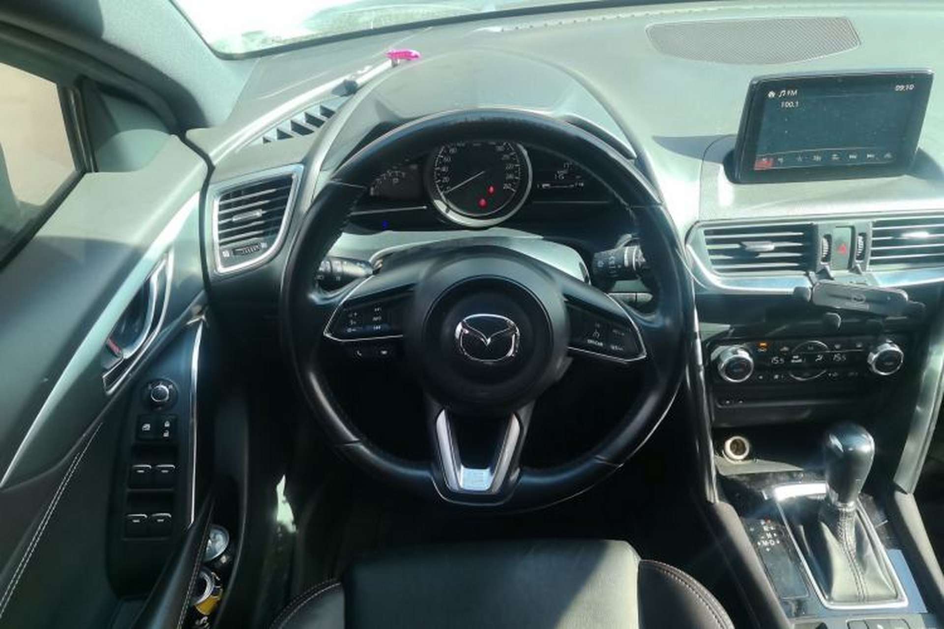 Used Mazda CX-4 2018 2.0L Automatic Two-Wheel Drive Blue Sky Premium Upgrade Version China V Standard Steering Wheel