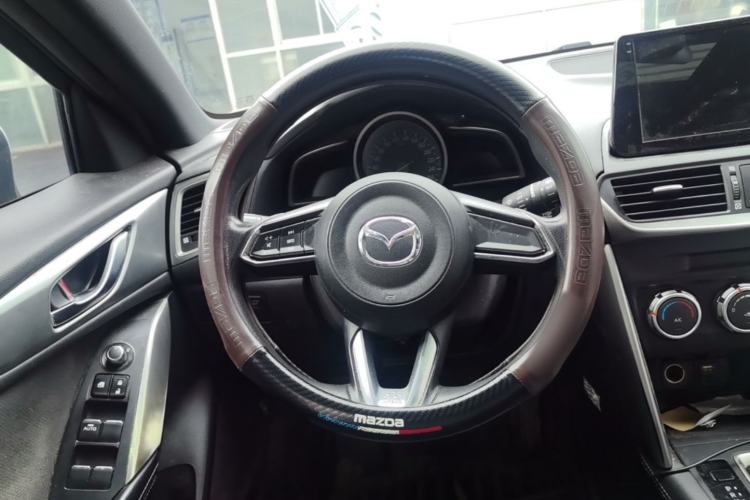 Used Mazda CX-4 2018 2.0L Automatic Two-Wheel Drive Blue Sky Dynamic Version China V Standard Steering Wheel