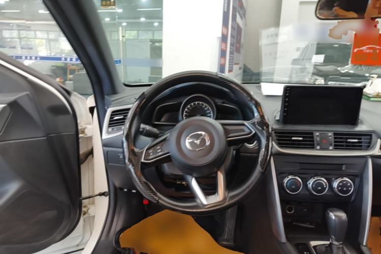 Used Mazda CX-4 2018 2.0L Automatic Two-Wheel Drive Blue Sky Dynamic Version China V Standard Steering Wheel