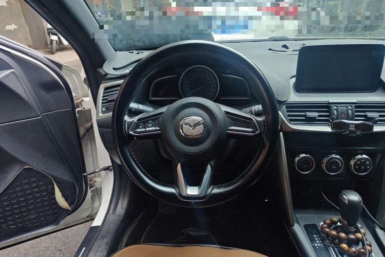 Used Mazda CX-4 2018 2.0L Automatic Two-Wheel Drive Blue Sky Dynamic Version China VI Standard Steering Wheel