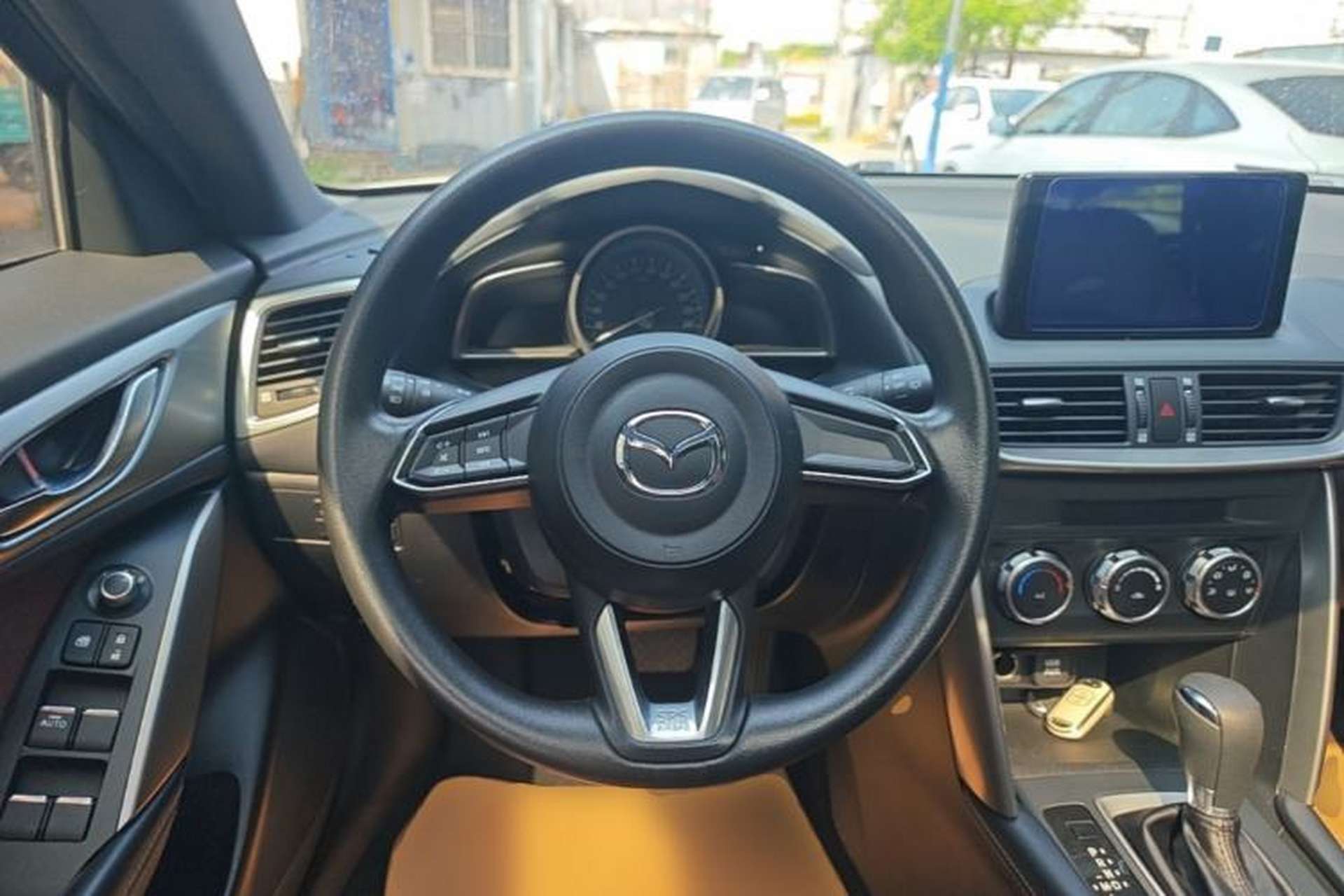 Used Mazda CX-4 2018 2.0L Automatic Two-Wheel Drive Blue Sky Dynamic Version China VI Standard Steering Wheel