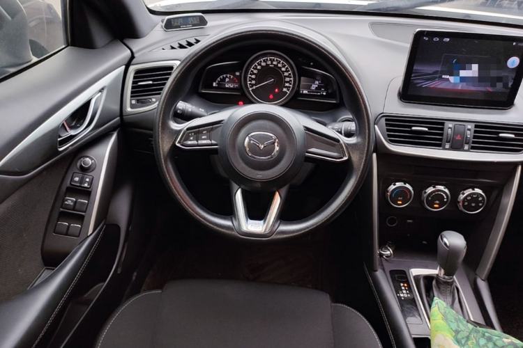 Used Mazda CX-4 2018 2.0L Automatic Two-Wheel Drive Blue Sky Dynamic Version China V Standard Steering Wheel