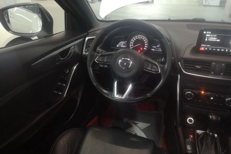 Used Mazda CX-4 2018 2.0L Automatic Two-Wheel Drive Blue Sky Luxury Edition Steering Wheel