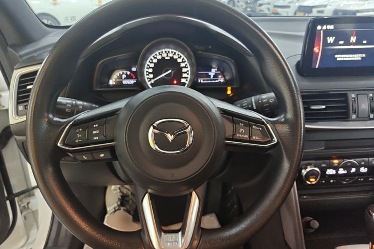 Used Mazda CX-4 2018 2.0L Automatic Two-Wheel Drive Blue Sky Exploration Version China V Standard Steering Wheel