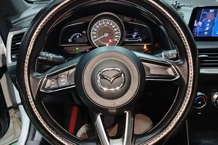 Used Mazda CX-4 2018 2.0L Automatic Two-Wheel Drive Blue Sky Dynamic Version China VI Standard Steering Wheel