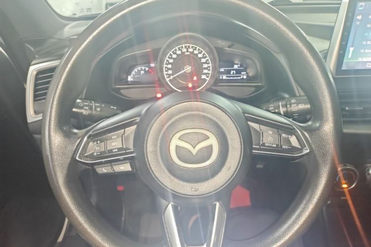 Used Mazda CX-4 2018 2.0L Automatic Two-Wheel Drive Blue Sky Dynamic Version China V Standard Steering Wheel