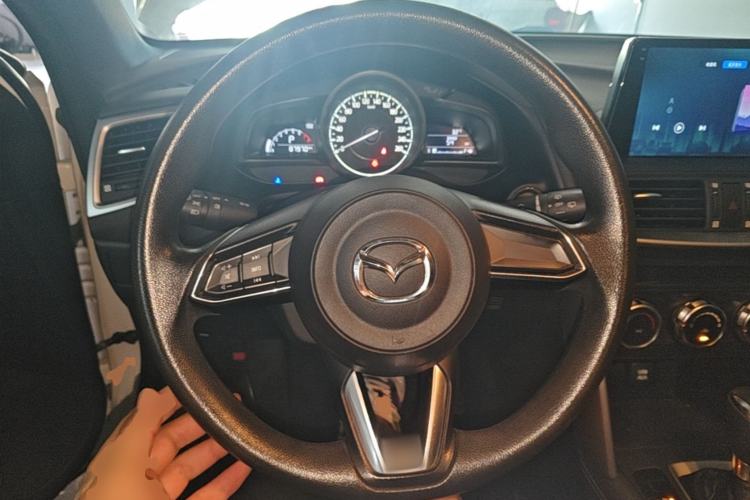 Used Mazda CX-4 2018 2.0L Automatic Two-Wheel Drive Blue Sky Dynamic Version China V Standard Steering Wheel