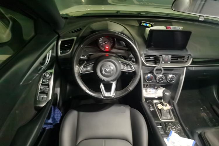 Used Mazda CX-4 2018 2.0L Automatic Two-Wheel Drive Blue Sky Dynamic Version China V Standard Steering Wheel