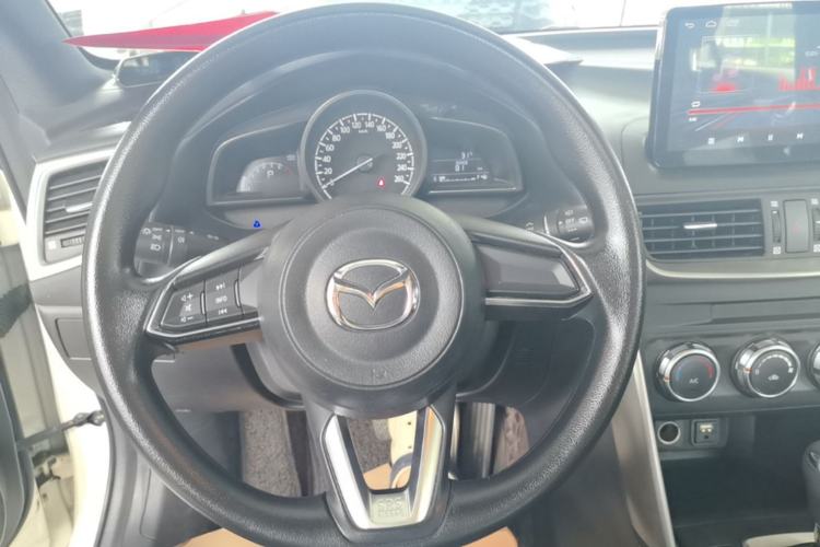 Used Mazda CX-4 2018 2.0L Automatic Two-Wheel Drive Blue Sky Dynamic Version China V Standard Steering Wheel