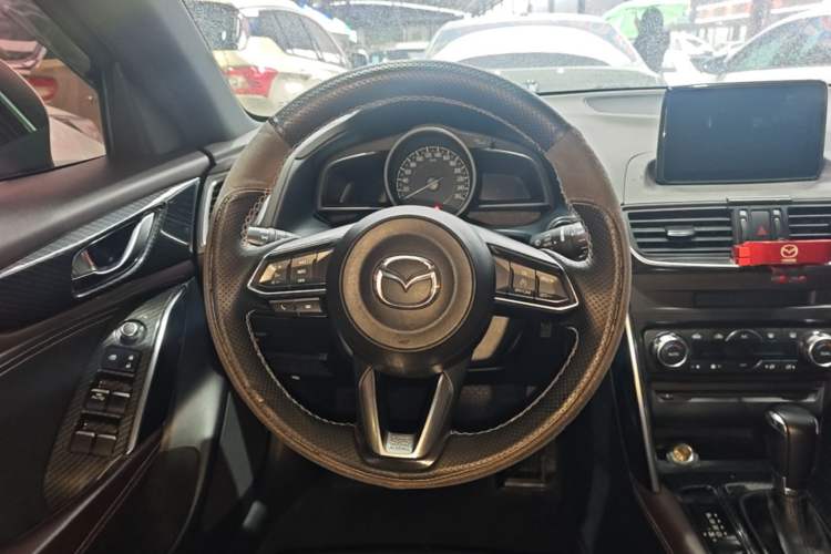 Used Mazda CX-4 2018 2.5L Automatic 4x4 Blue Sky Sport Edition China V Standard Steering Wheel