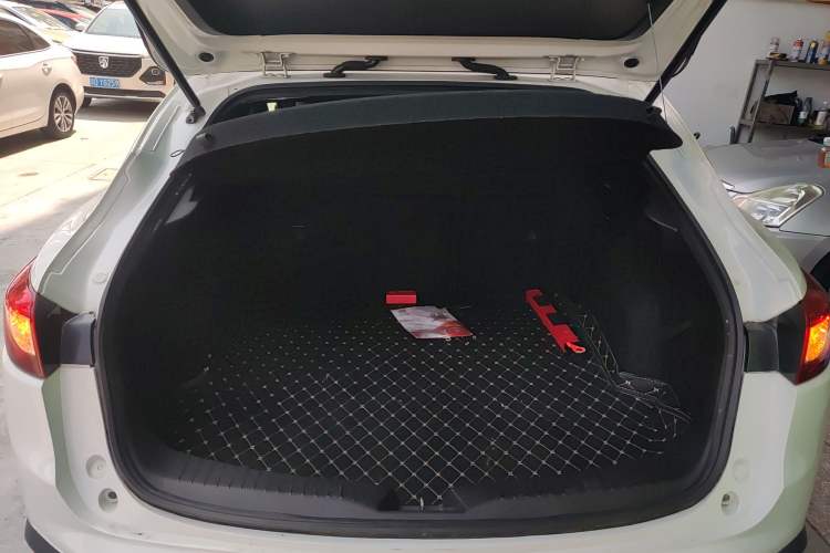 Used Mazda CX-4 2018 2.0L Automatic Two-Wheel Drive Blue Sky Dynamic Version China VI Standard Trunk