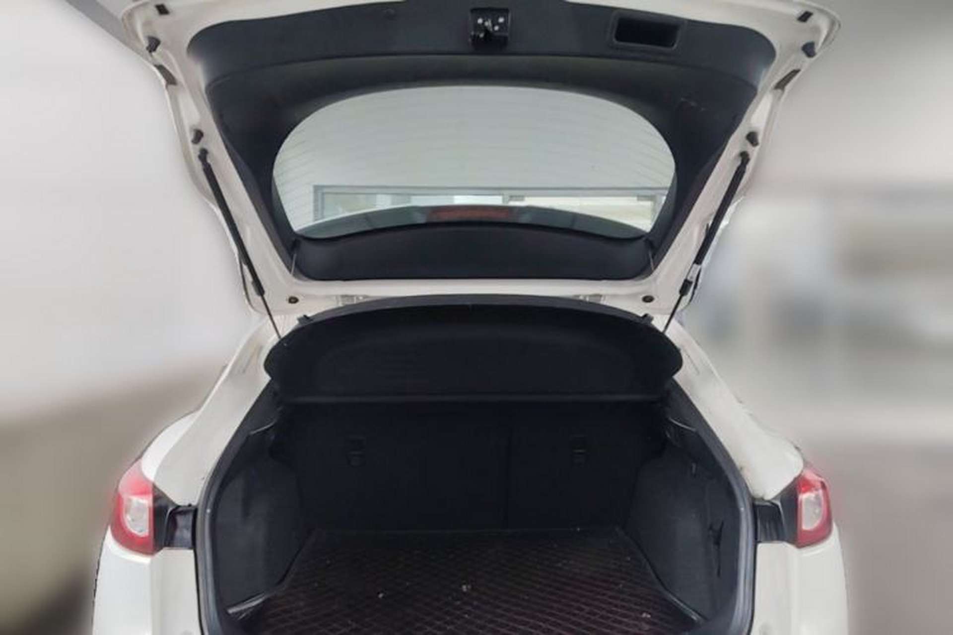 Used Mazda CX-4 2018 2.0L Automatic Two-Wheel Drive Blue Sky Exploration Version China V Standard Trunk
