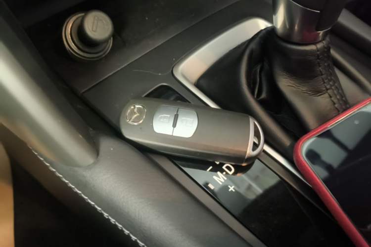 Used Mazda CX-4 2018 2.0L Automatic Two-Wheel Drive Smart Tech Edition China VI Vehicle Key