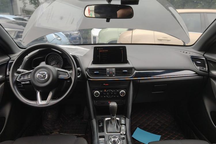 Used Mazda CX-4 2020 2.0L Automatic Two-Wheel Drive Blue Sky Exploration Edition Center Console