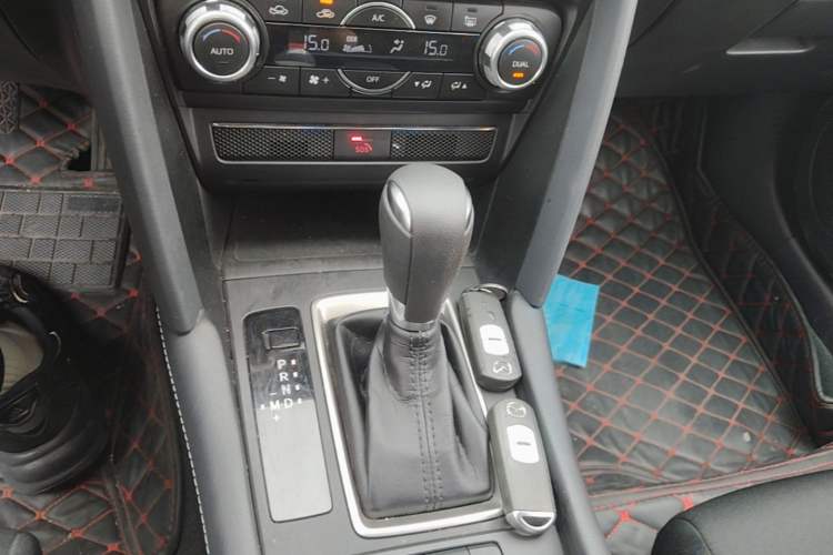 Used Mazda CX-4 2020 2.0L Automatic Two-Wheel Drive Blue Sky Exploration Edition Gear Lever