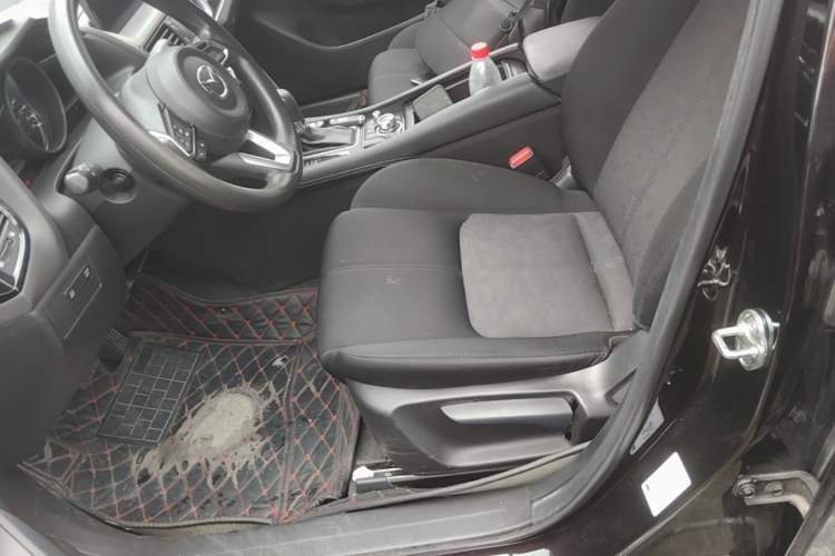 Used Mazda CX-4 2020 2.0L Automatic Two-Wheel Drive Blue Sky Exploration Edition Left Front Seat