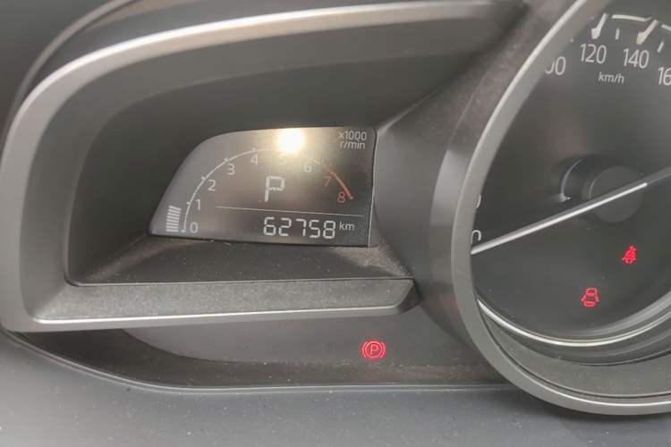 Used Mazda CX-4 2020 2.0L Automatic Two-Wheel Drive Blue Sky Exploration Edition Odometer Close Up