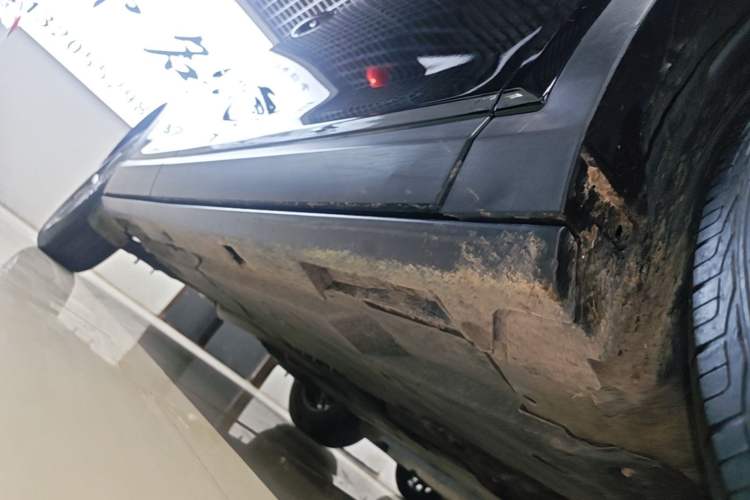 Used Mazda CX-4 2020 2.0L Automatic Two-Wheel Drive Blue Sky Luxury Edition Right Side Sill