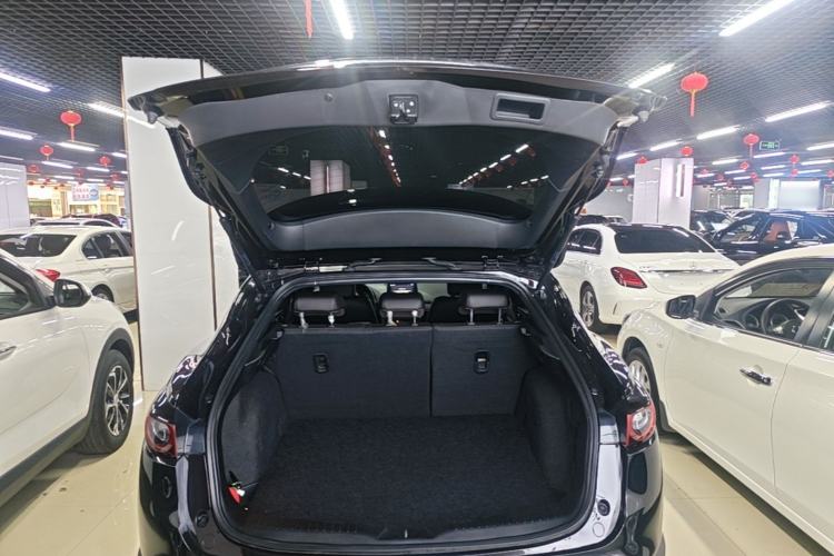 Used Mazda CX-4 2020 2.0L Automatic Two-Wheel Drive Blue Sky Luxury Edition Trunk