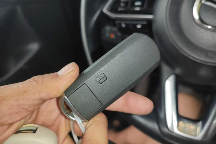 Used Mazda CX-4 2020 2.5L Automatic 4x4 Sky Blue Passion Edition Vehicle Key