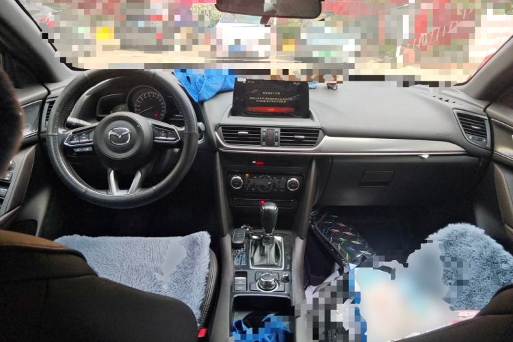 Used Mazda CX-4 2020 2.0L Automatic Two-Wheel Drive Blue Sky Luxury Edition Center Console