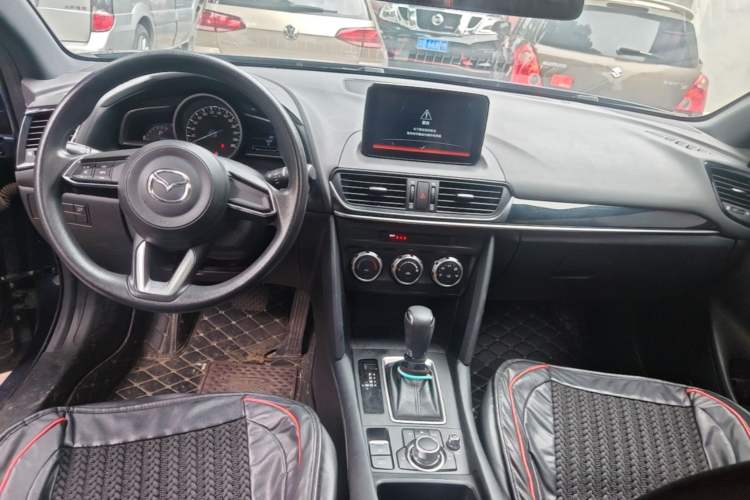 Used Mazda CX-4 2020 2.0L Automatic Two-Wheel Drive Blue Sky Dynamic Edition Center Console