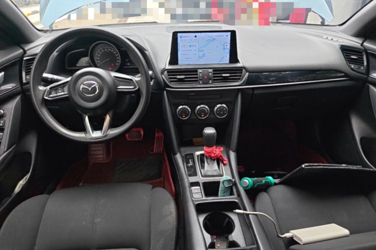 Used Mazda CX-4 2020 2.0L Automatic Two-Wheel Drive Blue Sky Dynamic Edition Center Console