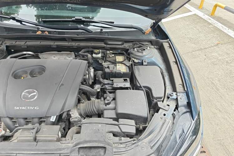 Used Mazda CX-4 2020 2.0L Automatic Two-Wheel Drive Blue Sky Dynamic Edition Engine Bay Left