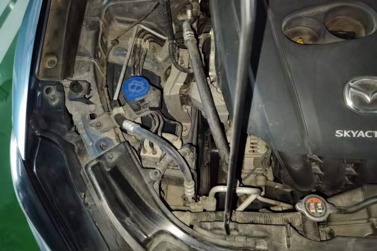Used Mazda CX-4 2020 2.0L Automatic Two-Wheel Drive Blue Sky Dynamic Edition Engine Bay Right