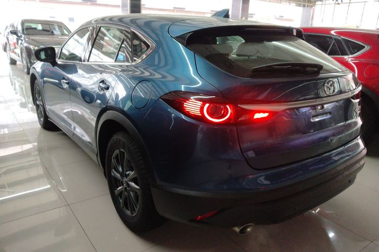 Used Mazda CX-4 2020 2.0L Automatic Two-Wheel Drive Blue Sky Dynamic Edition Exterior 2