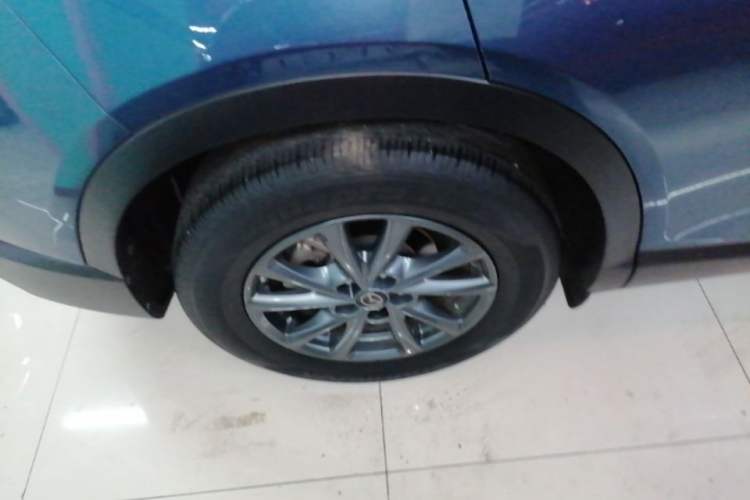 Used Mazda CX-4 2020 2.0L Automatic Two-Wheel Drive Blue Sky Dynamic Edition Exterior 5