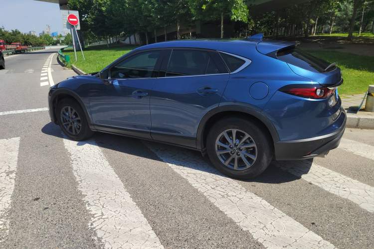 Used Mazda CX-4 2020 2.0L Automatic Two-Wheel Drive Blue Sky Dynamic Edition Exterior 8