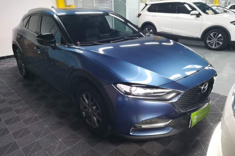 Used Mazda CX-4 2020 2.0L Automatic Two-Wheel Drive Blue Sky Dynamic Edition Front Right 45 Deg