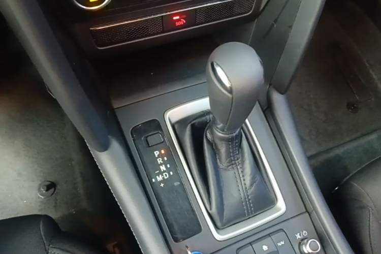 Used Mazda CX-4 2020 2.0L Automatic Two-Wheel Drive Blue Sky Exploration Edition Gear Lever