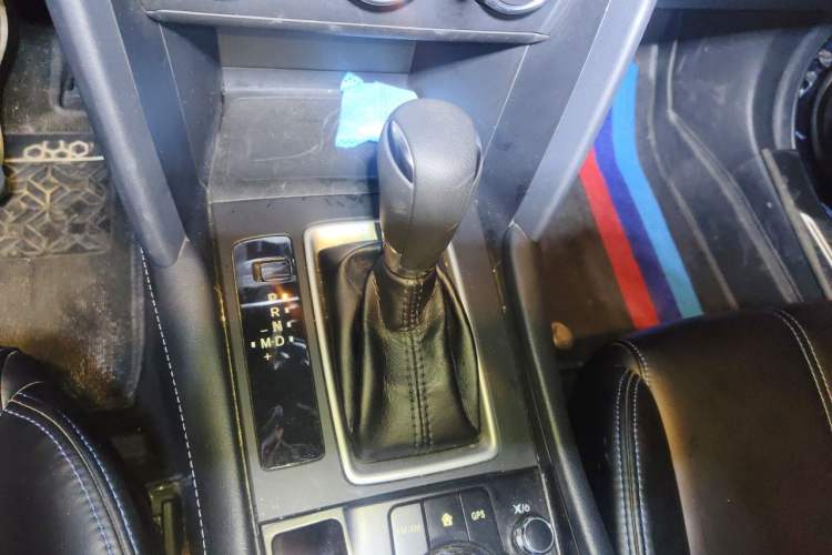 Used Mazda CX-4 2020 2.0L Automatic Two-Wheel Drive Blue Sky Dynamic Edition Gear Lever