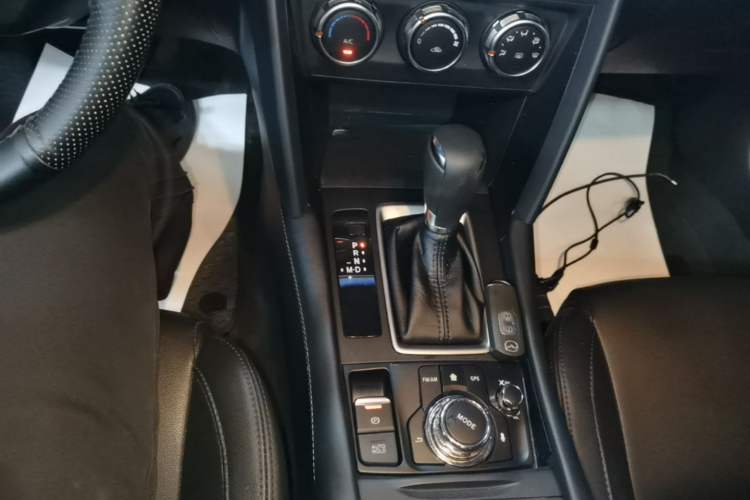 Used Mazda CX-4 2020 2.0L Automatic Two-Wheel Drive Blue Sky Dynamic Edition Gear Lever